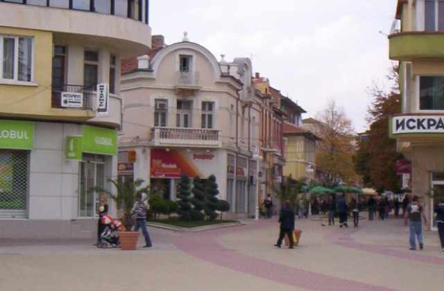 Започна ремонтът по улиците на Казанлък