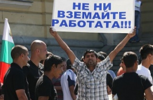 Протестират с камиони срещу готвените нови правила за скрапа