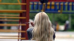 Слагат цигарите в страшни кутии