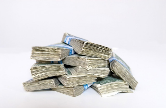 Само за година 200 частни съдебни изпълнители са взели 81 млн. лв.