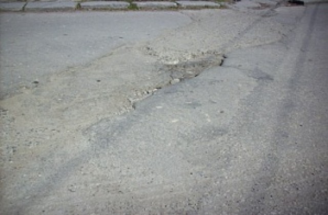 Над 95% от дупките по улиците в Добрич са заради аварии на ВиК, обявиха от общината.