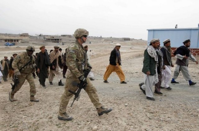 Парламентът в Кабул осъди убийството на 16 цивилни от американски войник