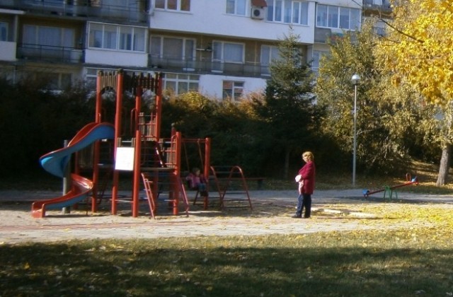 Намаляват малтретираните деца в Габровско