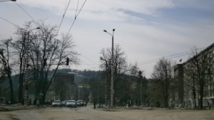 Лед и неработещи светофари затрудниха движението в центъра на Габрово