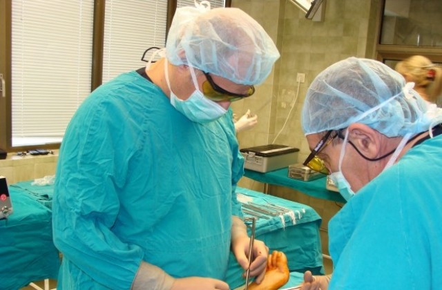 В МБАЛ-Бургас вече лекуват разширени вени с лазерна хирургия