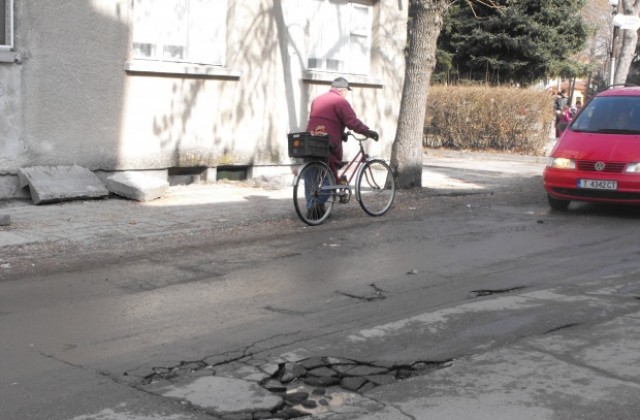 2523 кв.м дупки преброиха в Търговище