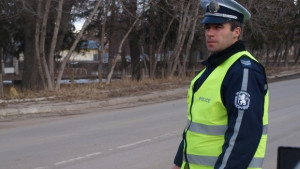 Задържаха внук на Кирил Рашков за подкуп на полицай