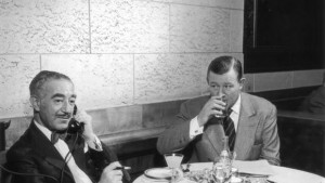 Представят Майкъл Арлен в Буда хаус