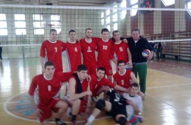 Математиците добри и на волейбол