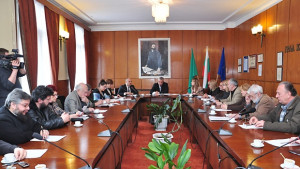 Старият паметник на Христо Ботев все още без място