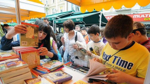 Да живее книгата