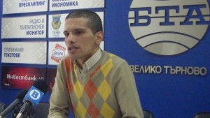Депутат осигуравя тоалети за 15 сирациабитуриенти