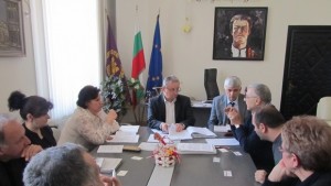 Община Ловеч договори намаляване на средствата за сметосъбиране