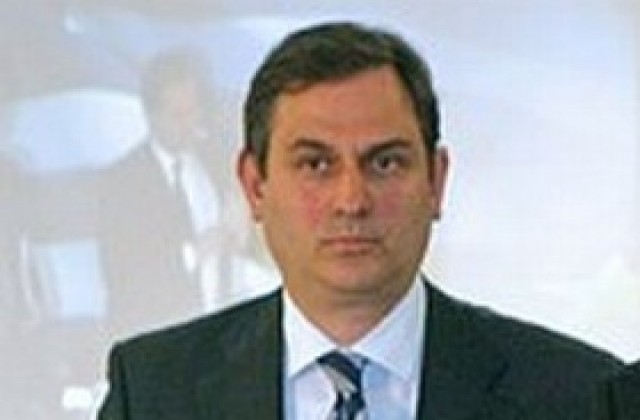 Филипос Сахинидис е новият министър на финансите на Гърция