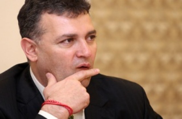 Предлагат Валентин Николов за зам.-министър на енергетиката