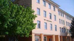 Санират учебни заведения в Община Мездра