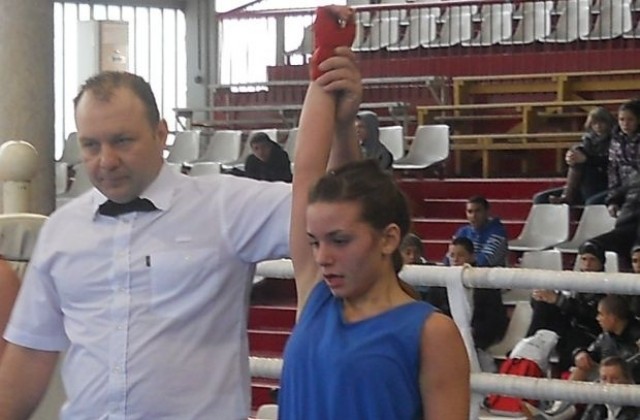 80 боксьорки пристигат на републикански турнир в Русе