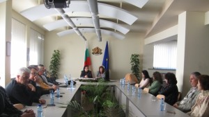 Разясниха схема Подкрепа за развитието на клъстерите в България