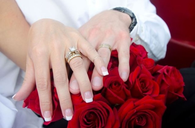 Британка отложи сватба заради болния си гущер