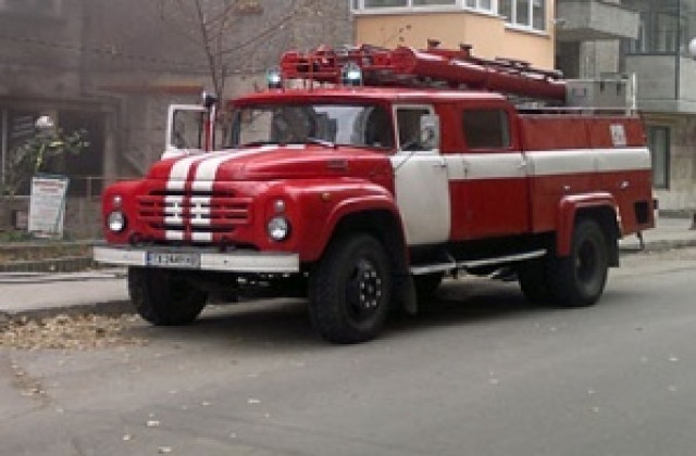 Три коли горяха в Добрич