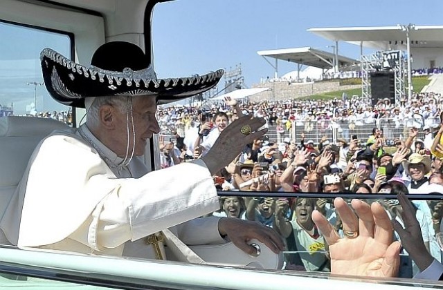 Папата отправи послание на надежда за страдащото от насилие Мексико