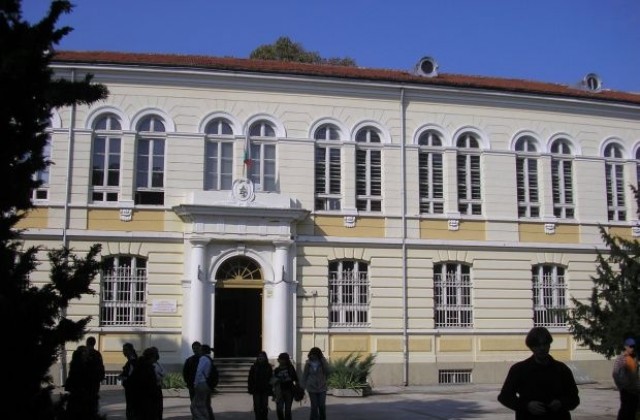 Ученик от Английската гимназия с победа на национално състезание