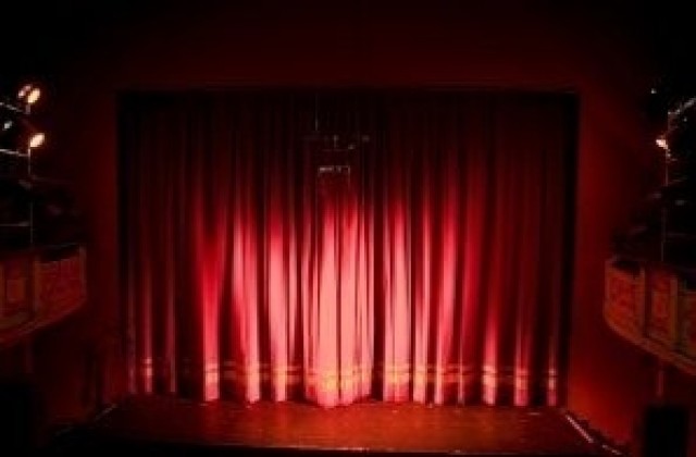 Комедии от Чехов ще представи  учебният театър „HOMO LUDENS