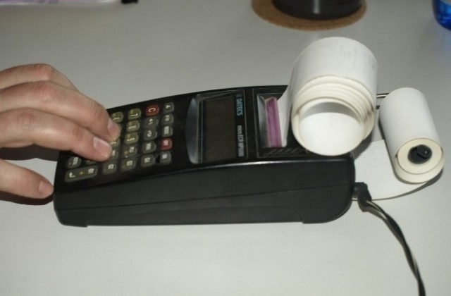 1000 търговци все още без връзка с НАП