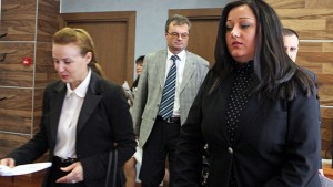 Режат висящите кабели в страната
