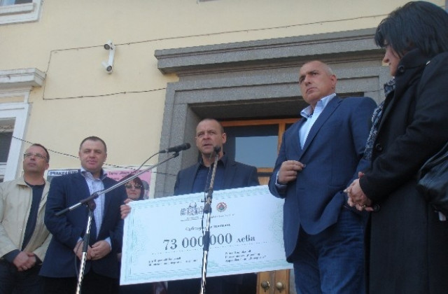 Чек за 73 млн. лв. получиха тютюнопроизводителите в Кърджали