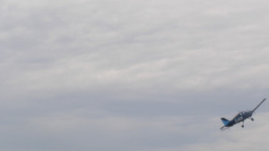 Облачно на места със слаби превалявания