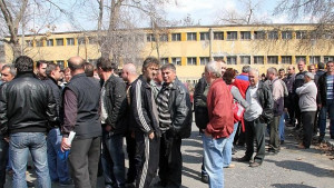 Протестите в Кърджали продължават Захариев отмени пресконференцията