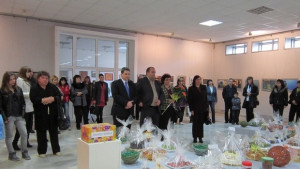 ЖениГЕРБ събраха пари за благотворителност на пролетен базар в Горна