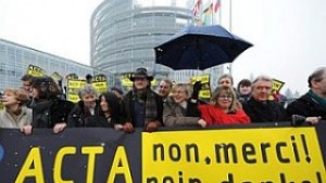 Брюксел призна че европарламентът може да отхвърли АCТА