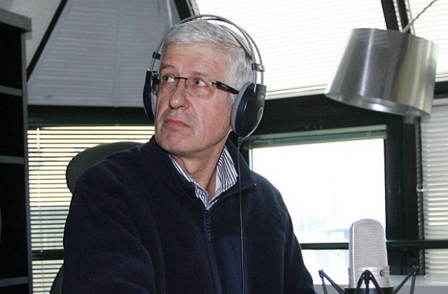 Овчаров: Борисов иска да даде на всички от енерийната баница на България