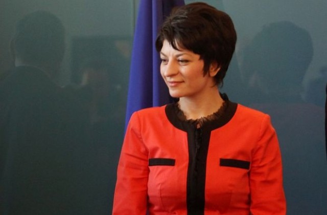 Десислава Атанасова иска НЗОК да договаря отстъпки за всички лекарства