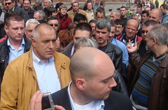 Борисов обеща до четвъртък заплати в ОЦК