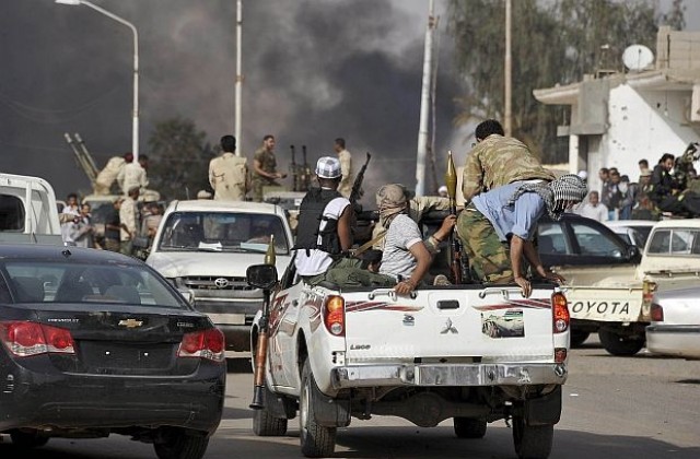 16 души са убити при междуплеменни сблъсъци в Либия