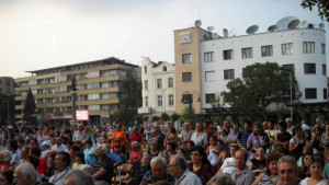 Първоаприлско шоу в Севлиево