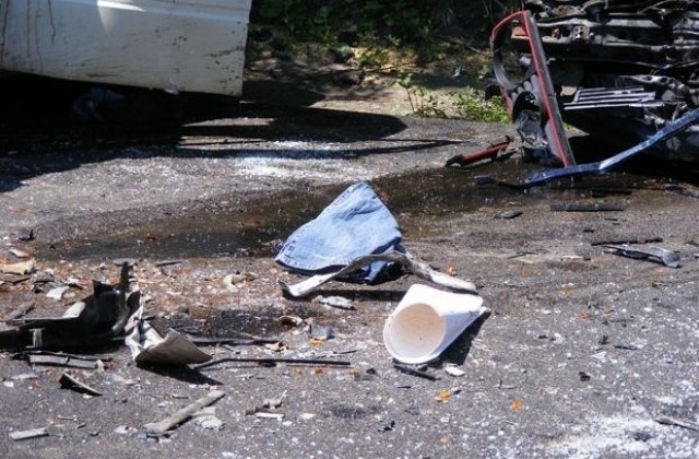 Шофьор пострада в катастрофа