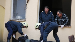 Мъж се хвърли от блок Българка