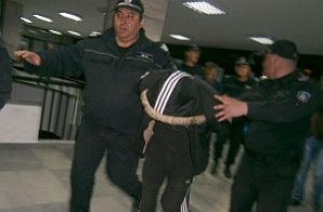 Двамата обвинени за убийството в Благоевград остават в килията