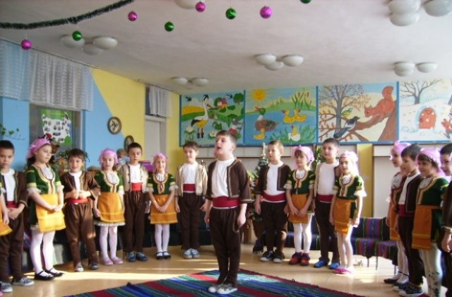 Първата детска градина в Кюстендил е открита 1905 година