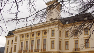 Вдигат запора върху банковите сметки на общината