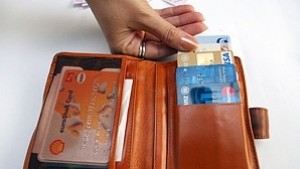 Спипаха джебчии посред бял ден в Мол в Плевен