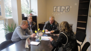 Полицаи да дежурят край ОУ П Р Славейков иска общински