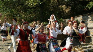 Цветница с Габровче и оркестър Габрово