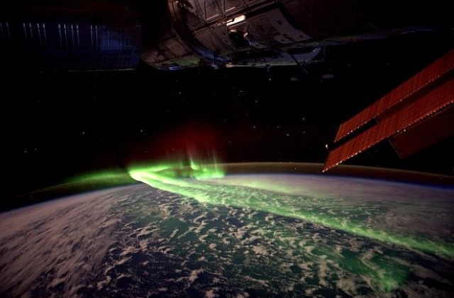 Отломки от руски спътник ще паднат в Тихия океан