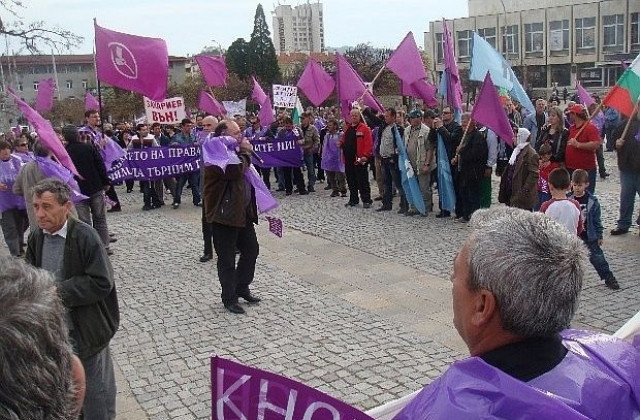 Дянков обеща заплати за металурзите в Кърджали преди Великден