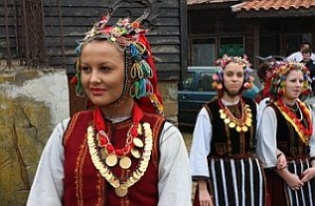 На Лазаровден берат клонките за венците